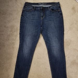 Old Navy Curvy Skinny Jeans